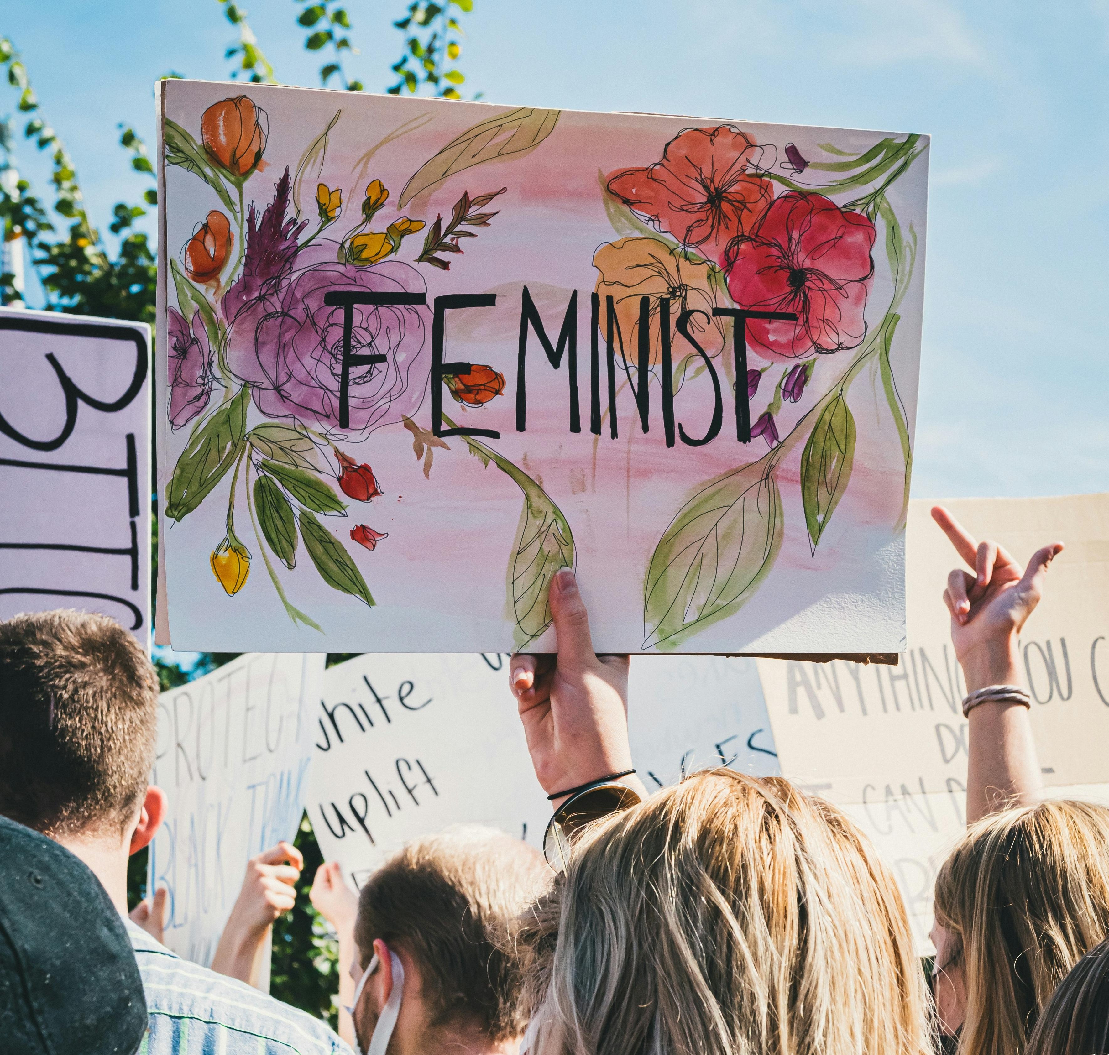 FEMINISTISCHE STADTFÜHRUNG